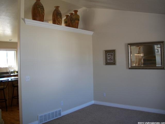 885 W 25 N, Clearfield, UT 84015 — photo 3