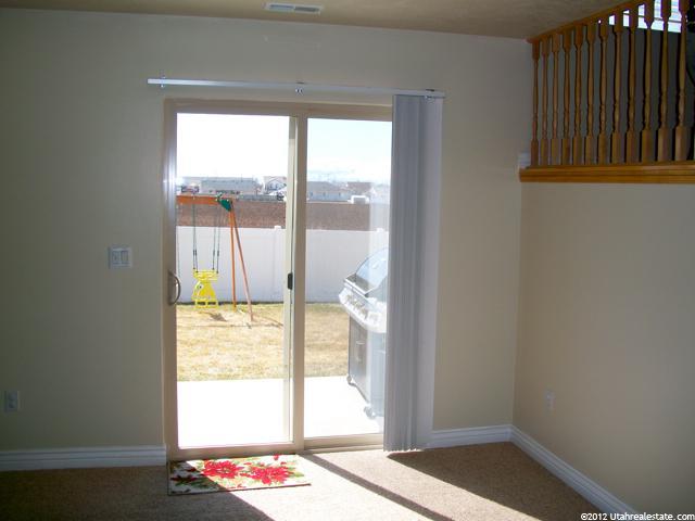 885 W 25 N, Clearfield, UT 84015 — photo 9