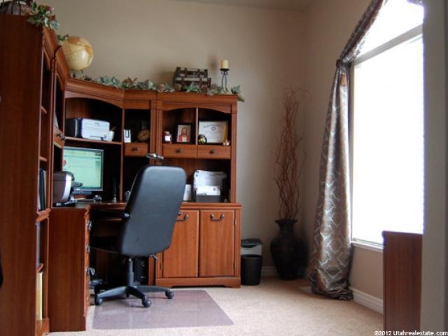 589 W 25 N, Clearfield, UT 84015 — photo 6
