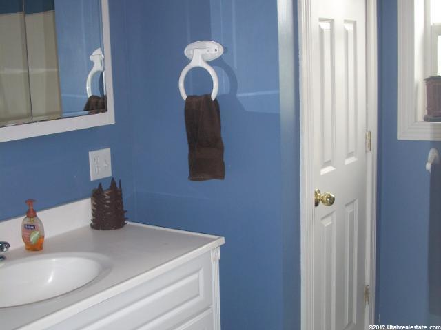 111 S Center St, Fielding, UT 84311 — photo 9