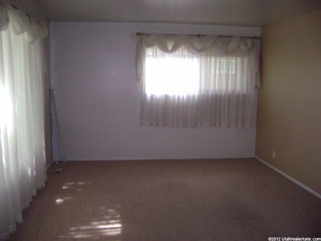290 N Colonial Ave, Layton, UT 84041 — photo 3