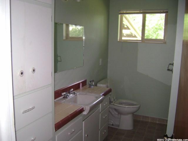 290 N Colonial Ave, Layton, UT 84041 — photo 5