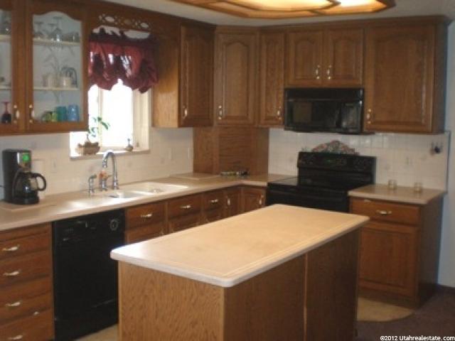982 E 7725 S, Midvale, UT 84047 — photo 4