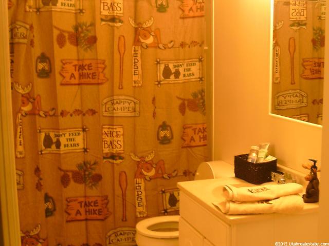 2823 N 1600 E, Layton, UT 84040 — photo 11