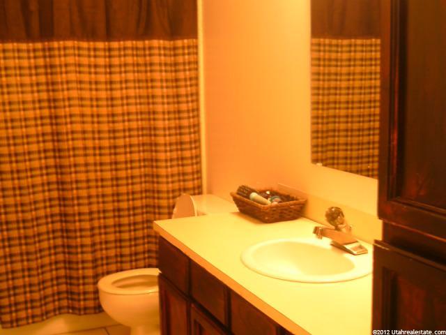 2823 N 1600 E, Layton, UT 84040 — photo 8