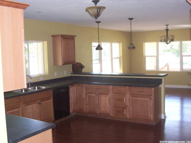 1011 W 4400 S, Riverdale, UT 84405 — photo 3