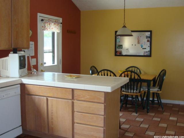 2848 E Willowbend Dr, Sandy, UT 84093 — photo 5