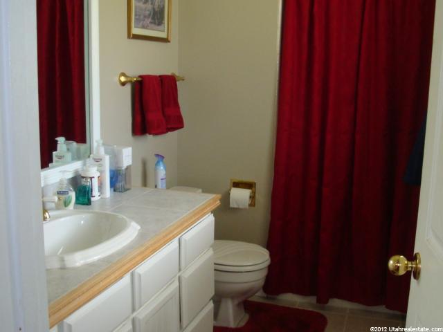 2848 E Willowbend Dr, Sandy, UT 84093 — photo 7