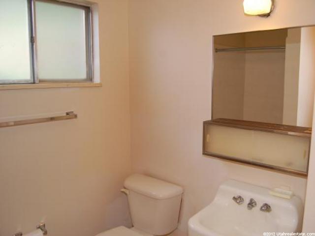 3471 S 525 W, Bountiful, UT 84010 — photo 11