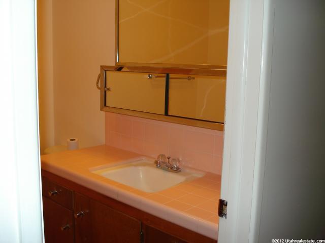 3471 S 525 W, Bountiful, UT 84010 — photo 9
