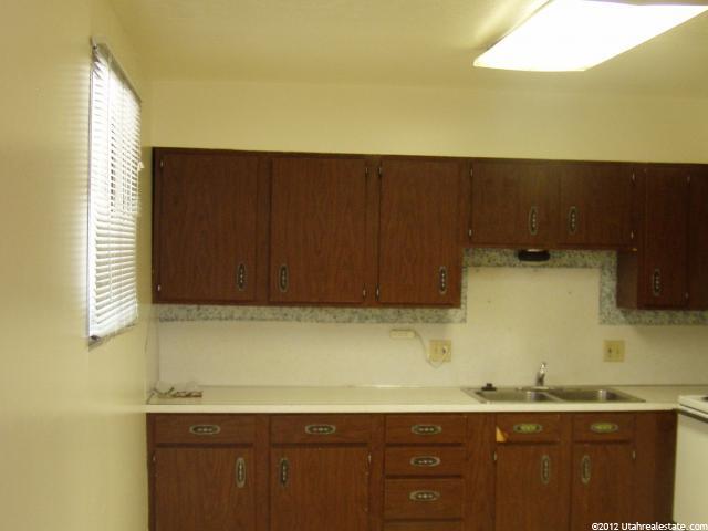 5650 S 2570 W, Roy, UT 84067 — photo 4