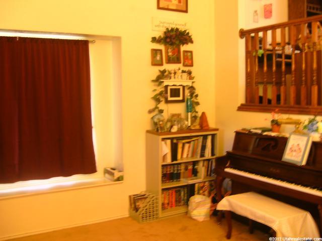 98 N 400 W, Clearfield, UT 84015 — photo 2