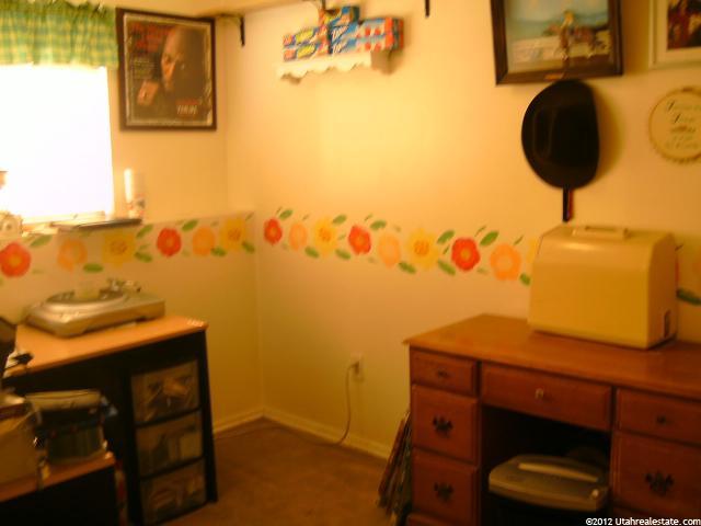 98 N 400 W, Clearfield, UT 84015 — photo 11