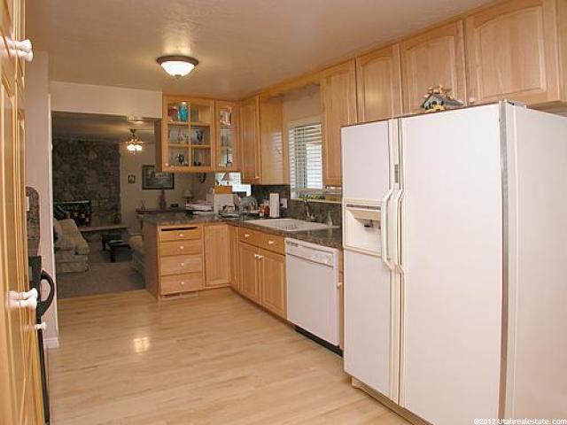 981 E 5th St, Ogden, UT 84404 — photo 2