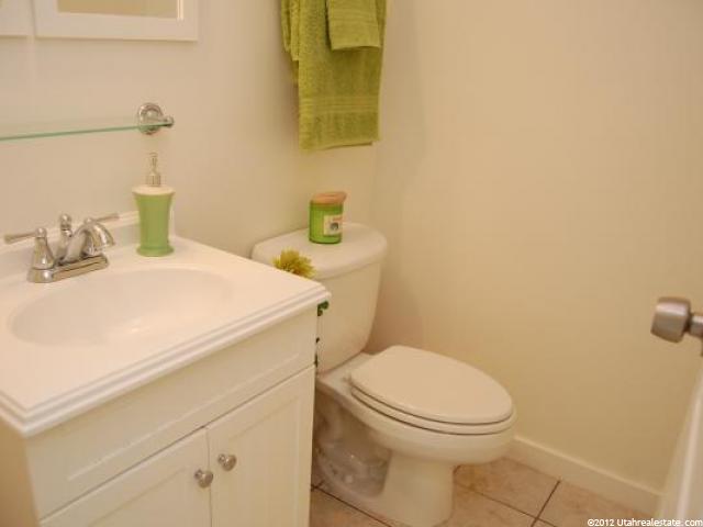 88 W 50 S #L-4, Centerville, UT 84014 — photo 9