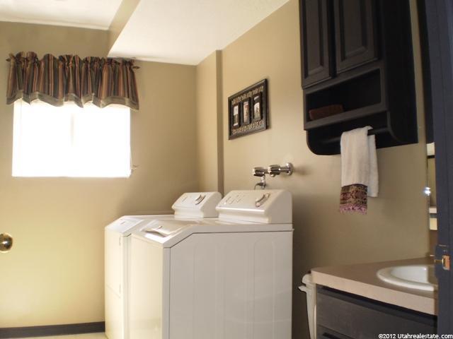 1957 E Sunset Dr, Layton, UT 84040 — photo 9