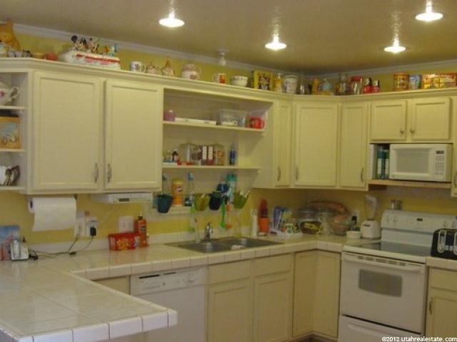 786 N 300 W, Springville, UT 84663 — photo 2