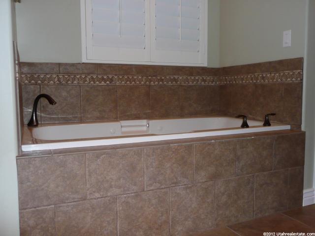 234 N 3425 W, Layton, UT 84041 — photo 10