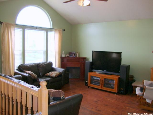 3881 W 4750 S, Roy, UT 84067 — photo 2