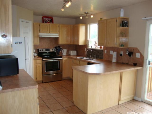 3881 W 4750 S, Roy, UT 84067 — photo 3
