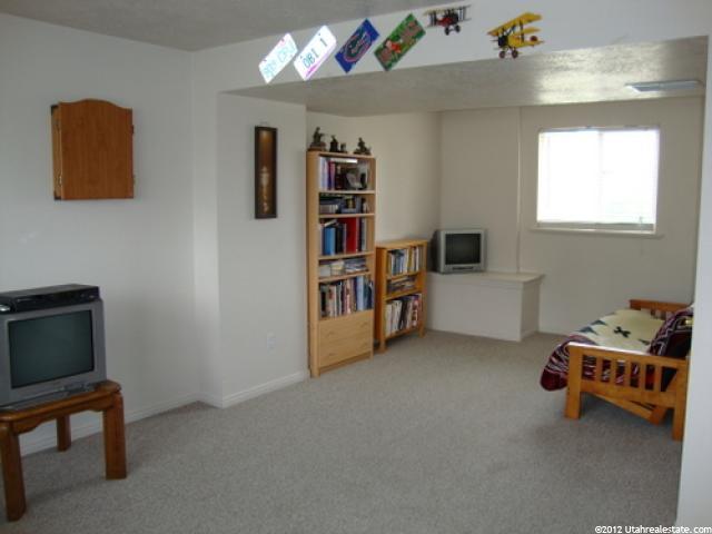 3881 W 4750 S, Roy, UT 84067 — photo 10