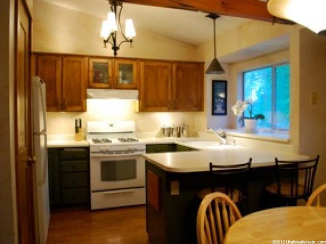 464 W 1950 N, Centerville, UT 84014 — photo 2