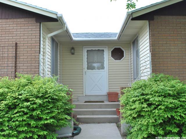884 E Chariot Dr, Sandy, UT 84094 — photo 4