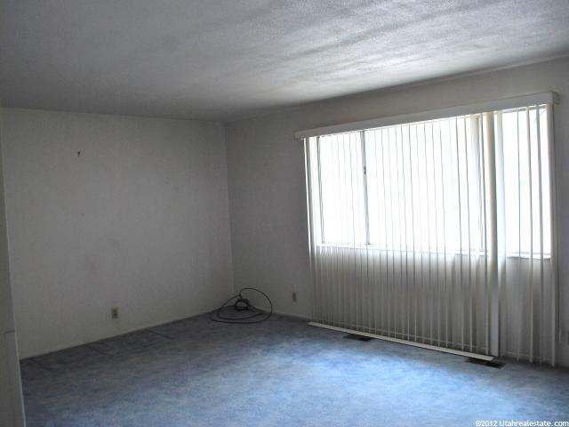 884 E Chariot Dr, Sandy, UT 84094 — photo 8