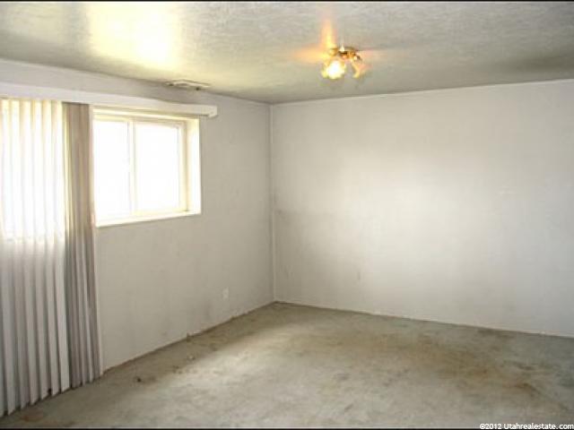 9447 S Antimony Cir E, Sandy, UT 84094 — photo 2
