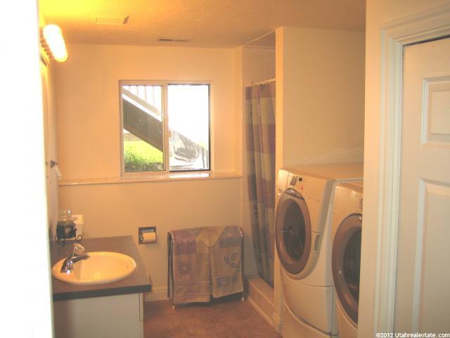 1702 N 1350 W, Clinton, UT 84015 — photo 10