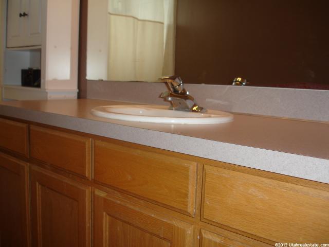 2562 W 4000 S, Roy, UT 84067 — photo 11
