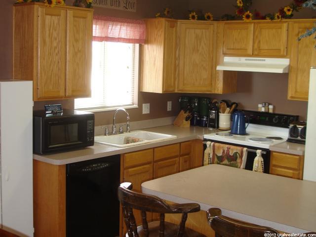 2562 W 4000 S, Roy, UT 84067 — photo 5