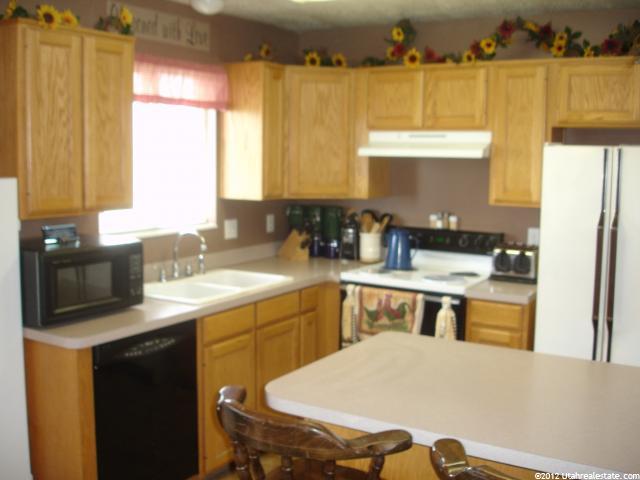 2562 W 4000 S, Roy, UT 84067 — photo 6