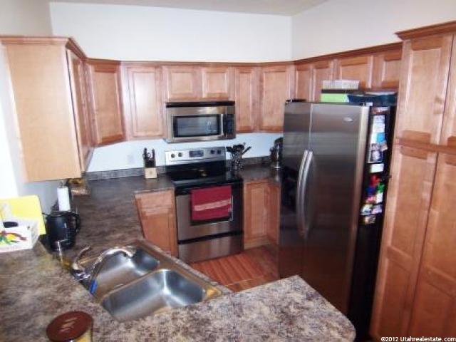 79 E Calbourne Ln, Sandy, UT 84070 — photo 2