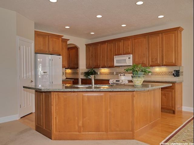 1456 E Firelight, Sandy, UT 84092 — photo 2