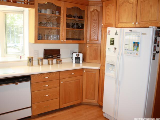 2800 Oak Ln, Layton, UT 84040 — photo 3