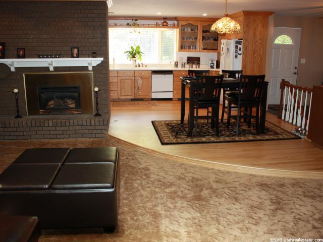 2800 Oak Ln, Layton, UT 84040 — photo 4
