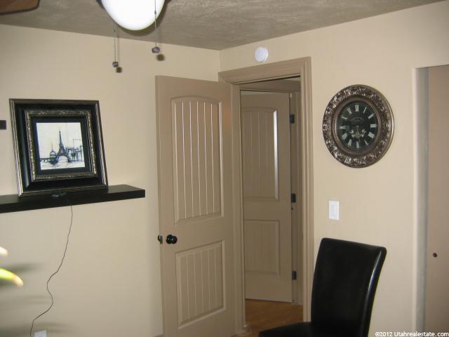 1643 N 2850 St W, Clinton, UT 84015 — photo 8
