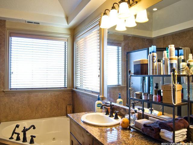 4161 S Monarch Dr, Bountiful, UT 84010 — photo 7