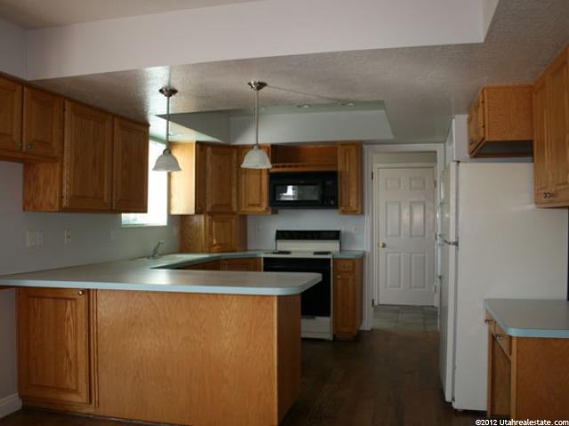 1277 N 3125 E, Layton, UT 84040 — photo 3
