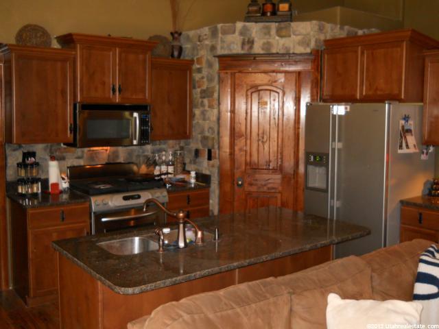 442 E 800 S, River Heights, UT 84321 — photo 4