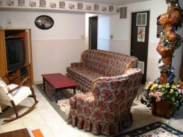 5928 S 2550 W, Roy, UT 84067 — photo 10