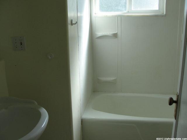 260 E 400 S, Vernal, UT 84078 — photo 5