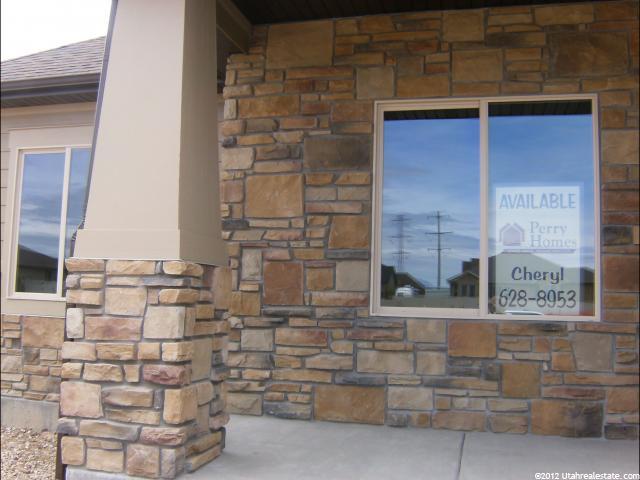 683 W 1900 S, Syracuse, UT 84075 — photo 2