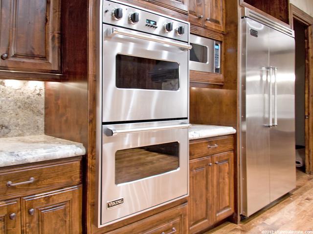 11 Bentbrook Ln, Sandy, UT 84092 — photo 9