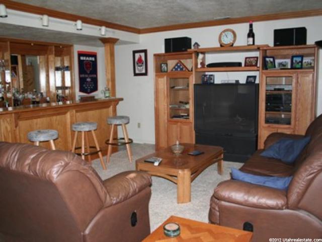 660 S 825 E, Layton, UT 84041 — photo 4