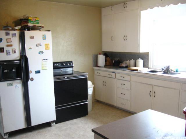 5995 W 5700 S, Hooper, UT 84315 — photo 3