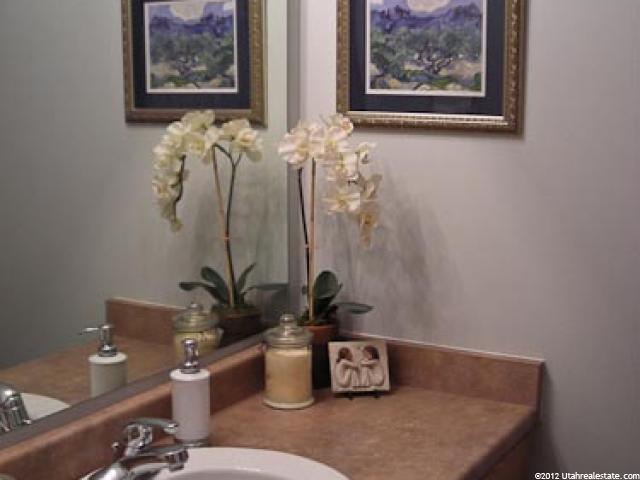 935 N 1125 W, Layton, UT 84041 — photo 11