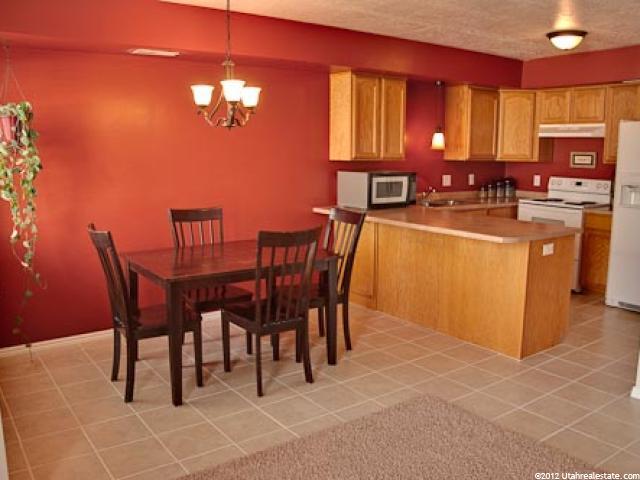 935 N 1125 W, Layton, UT 84041 — photo 3