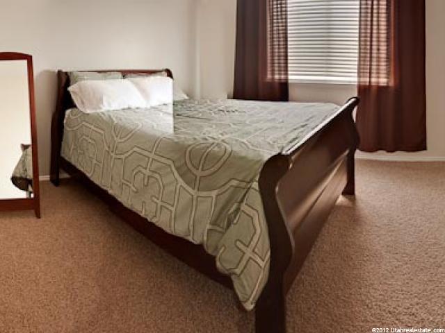 935 N 1125 W, Layton, UT 84041 — photo 4